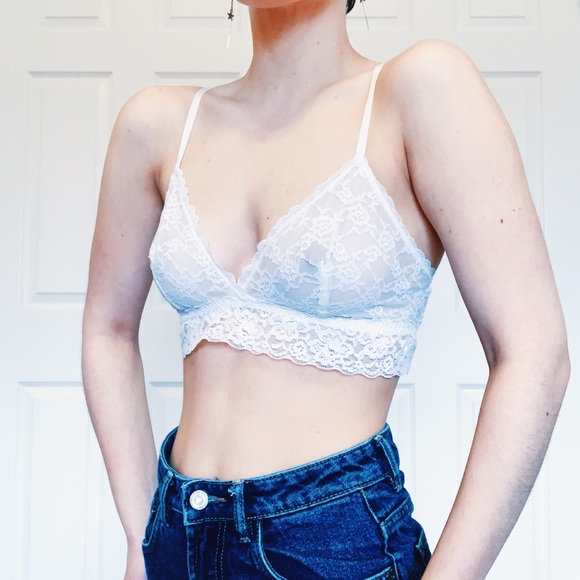Lacy white bralette - Picture 4 of 4